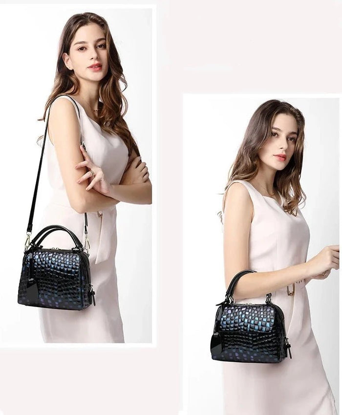★TOUT Y EST★ Jour Square Crossbody OASBCB16_199 Square Crossbody Bag with Chain Strap - Stylish and