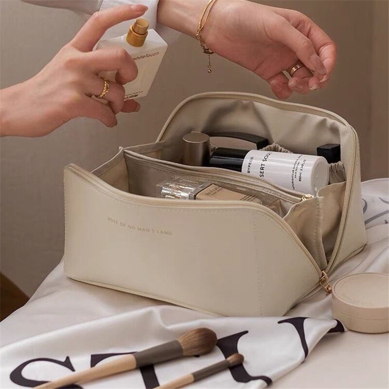 Efficient Elegance: Large-Capacity Waterproof Travel Cosmetic Bag - Julie bags