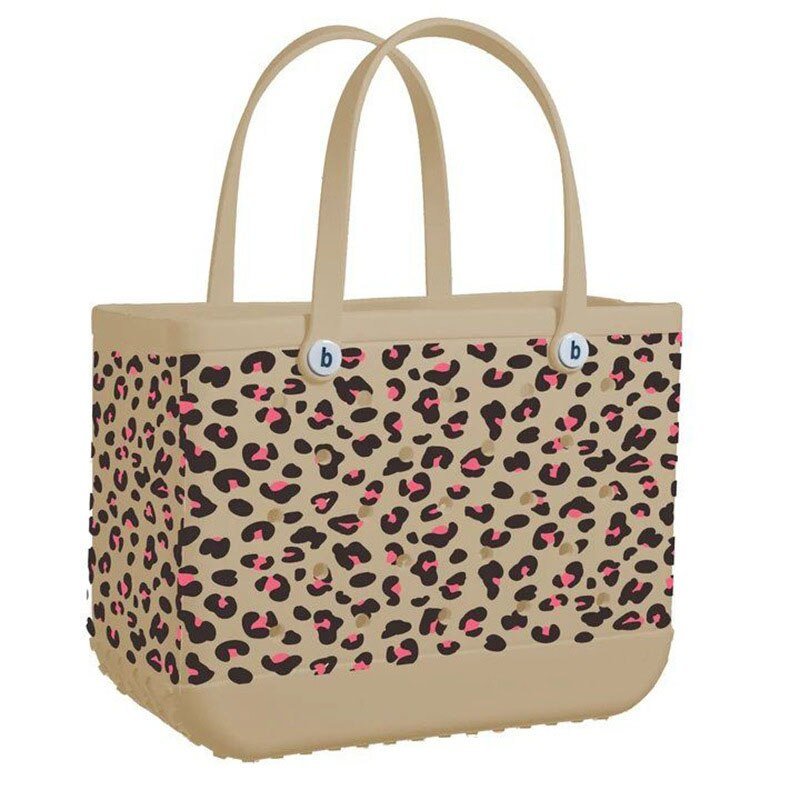 Stylish and Spacious: Large Leopard Beach Bag - Julie bags