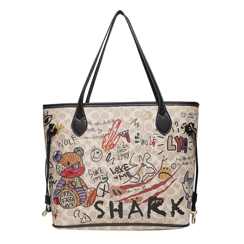 Chic and Playful: Bear Graffiti Tote Bag for Fashion-forward Women - Julie bags